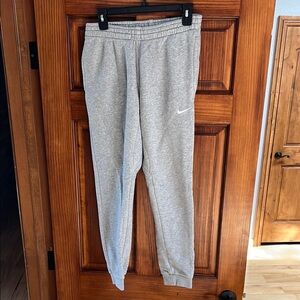Nike Men’s Gray Sweatpants